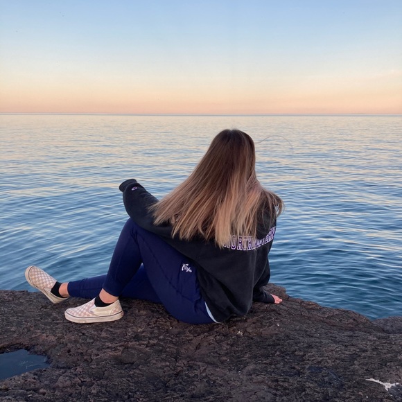 Meet your Posher, Sylvie - Picture 1 of 1